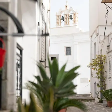 Rumi's House-port,old Town,100 Doors Church In The Heart Of Parikia Hébergement de vacances *