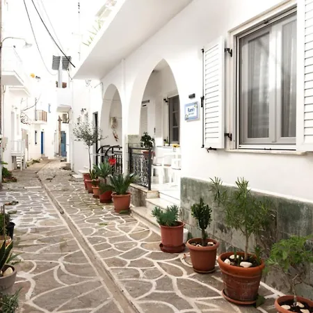 Rumi's House-port,old Town,100 Doors Church In The Heart Of Parikia Casa vacanze