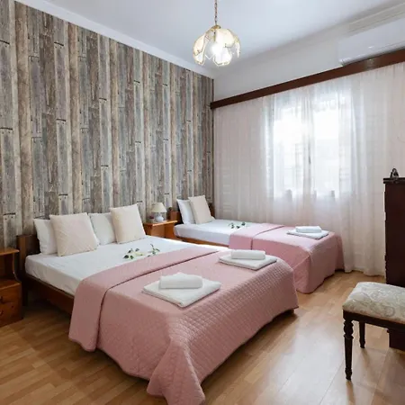 Feriehus Rumi's House-port,old Town,100 Doors Church In The Heart Of Parikia Páros